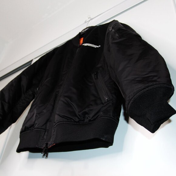 BNWT AW20 UNDERCOVER FALLEN MAN REVERSIBLE BOMBER JACKET 1 - Picture 6 of 15